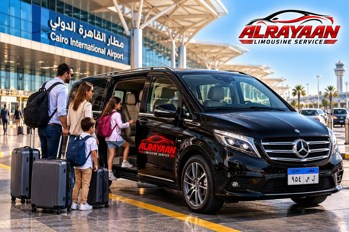 فان عائلي خاص لتوصيل المطار والحقائب من الريان ليموزين